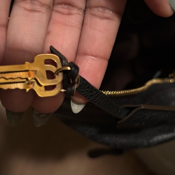 Louis Vuitton Mahina Selene PM w/strap - Picture 5 of 9